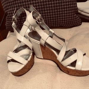 GUESS White Wedges